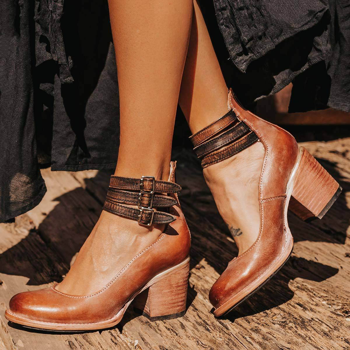 Ginevra™ | Multi-strap pumps with a chunky heel