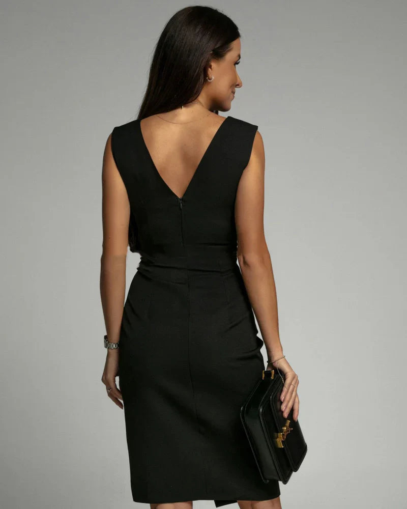 Fresia | Fitted Dress with V-Neckline and Slit
