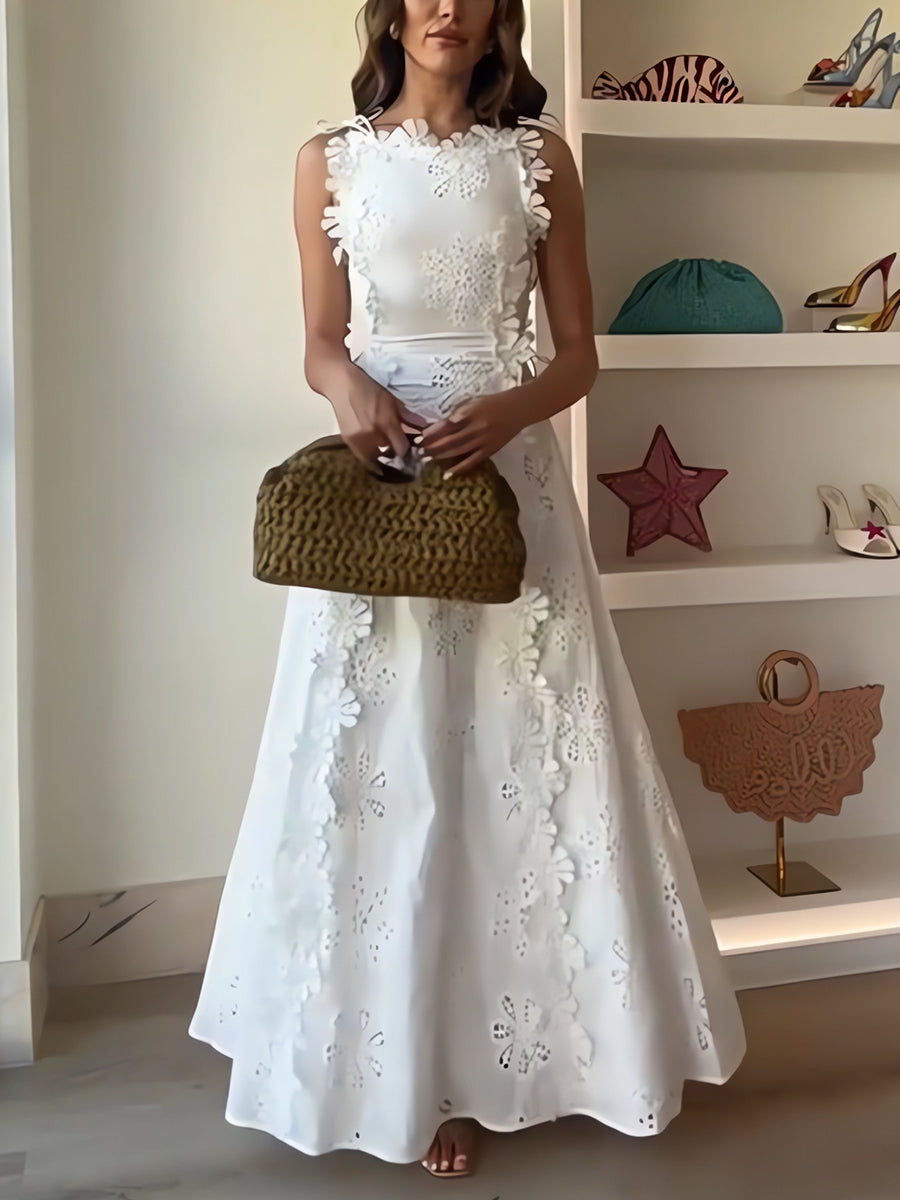 Éliora – Long dress with knotted straps and lace floral pattern