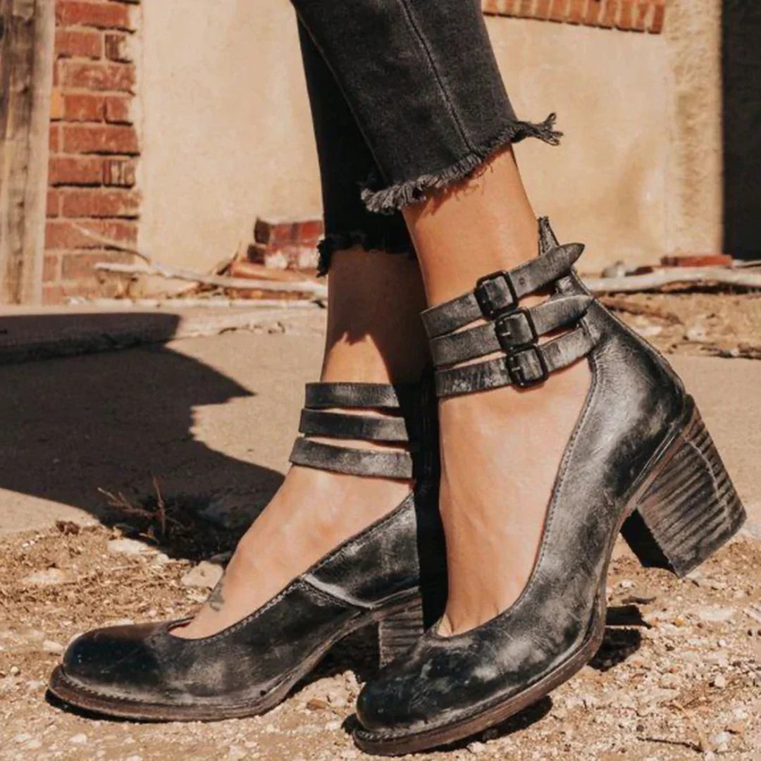Ruby™ - Vintage Pumps